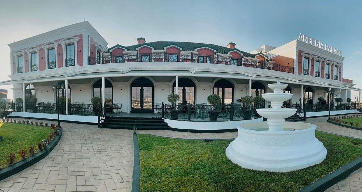 Arberia Palace Hotel Fushe Milot Dış mekan fotoğraf